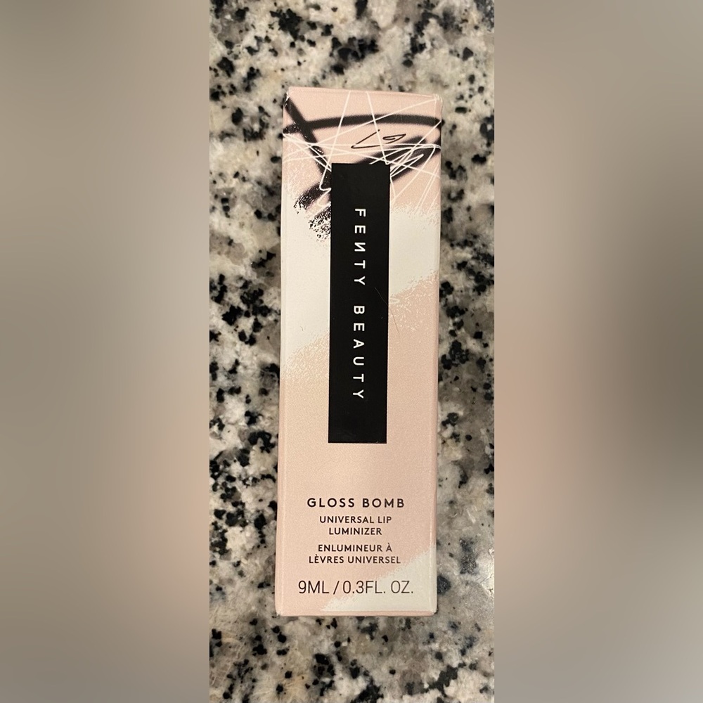 Fenty Beauty Gloss Bomb Universal Lip Luminizer Riri - Picture 6 of 12
